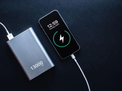 Does a power bank swelling indicate complete battery failure?